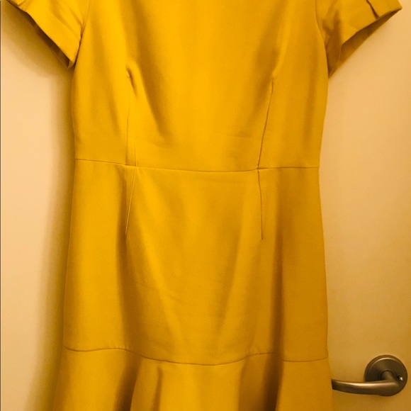 Stunning yellow BANANA REPUBLIC dress - Picture 3 of 4